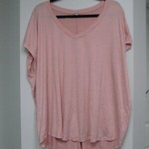 Yogalious v neck short sleeve tee